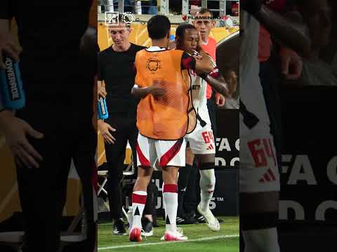 GOL DO WALLACE YAN COM TRILHA SONORA DA TORCIDA DO MENGÃO 🥅❤🖤 #flamengo