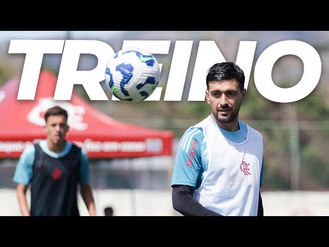 COM ARRASCAETA E VARELA DE VOLTA, FLAMENGO TREINA NO NINHO DO URUBU