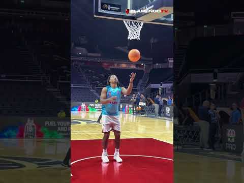 BASTIDORES DE UM DIA DE JOGO DO #flabasquete EM SINGAPURA, COM A #flamengotv 🎥🔴⚫